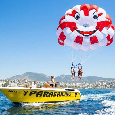 Kuşadası Parasailing (Deniz Paraşütü)